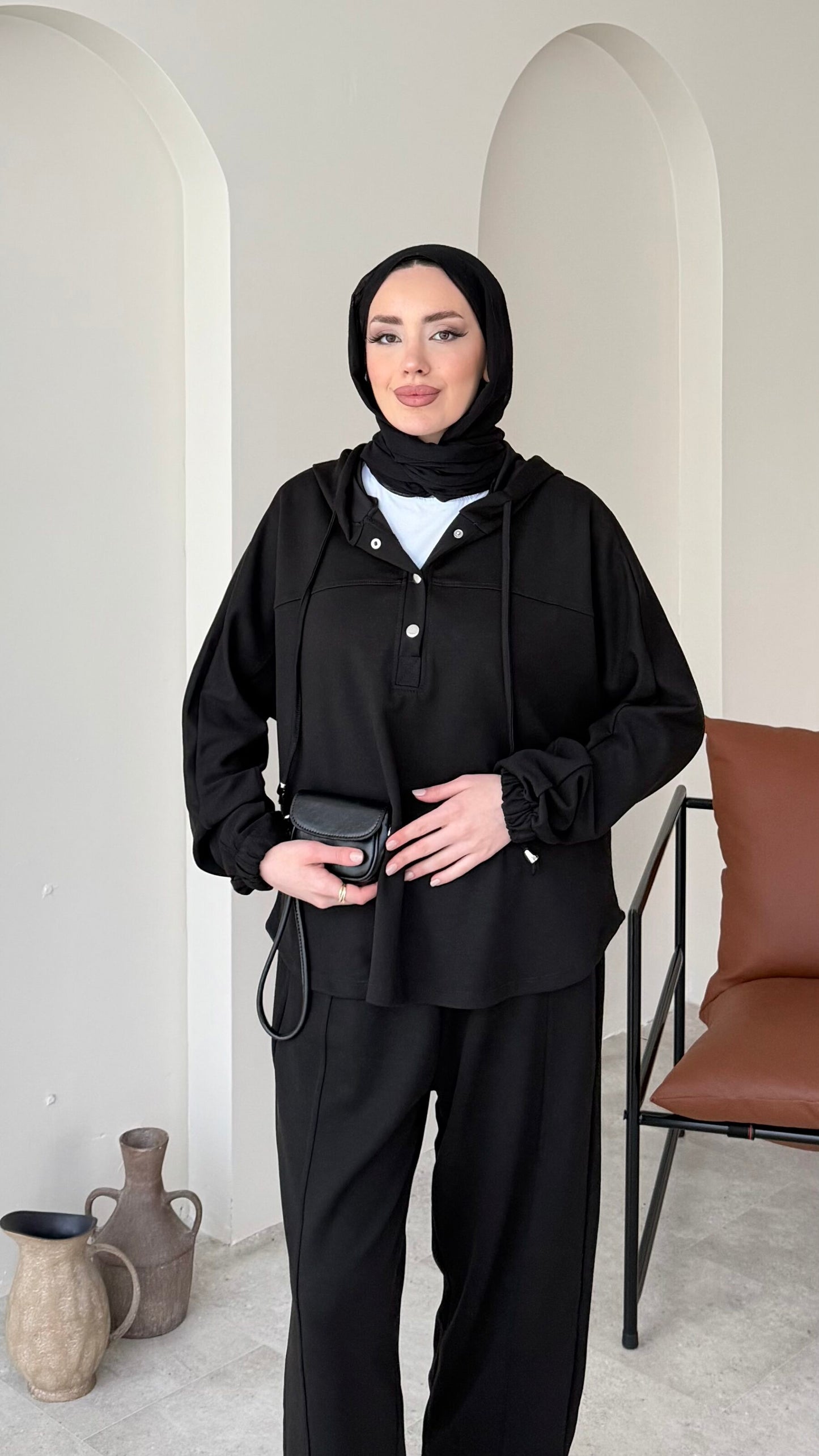Mona Oyşo Takım – Siyah