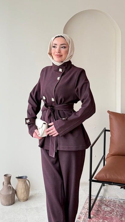 Miri Düğme Detaylı Takım – Mürdüm