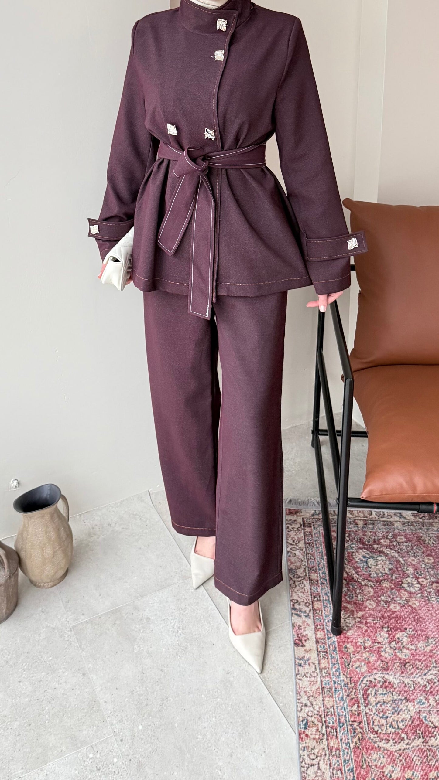 Miri Düğme Detaylı Takım – Mürdüm