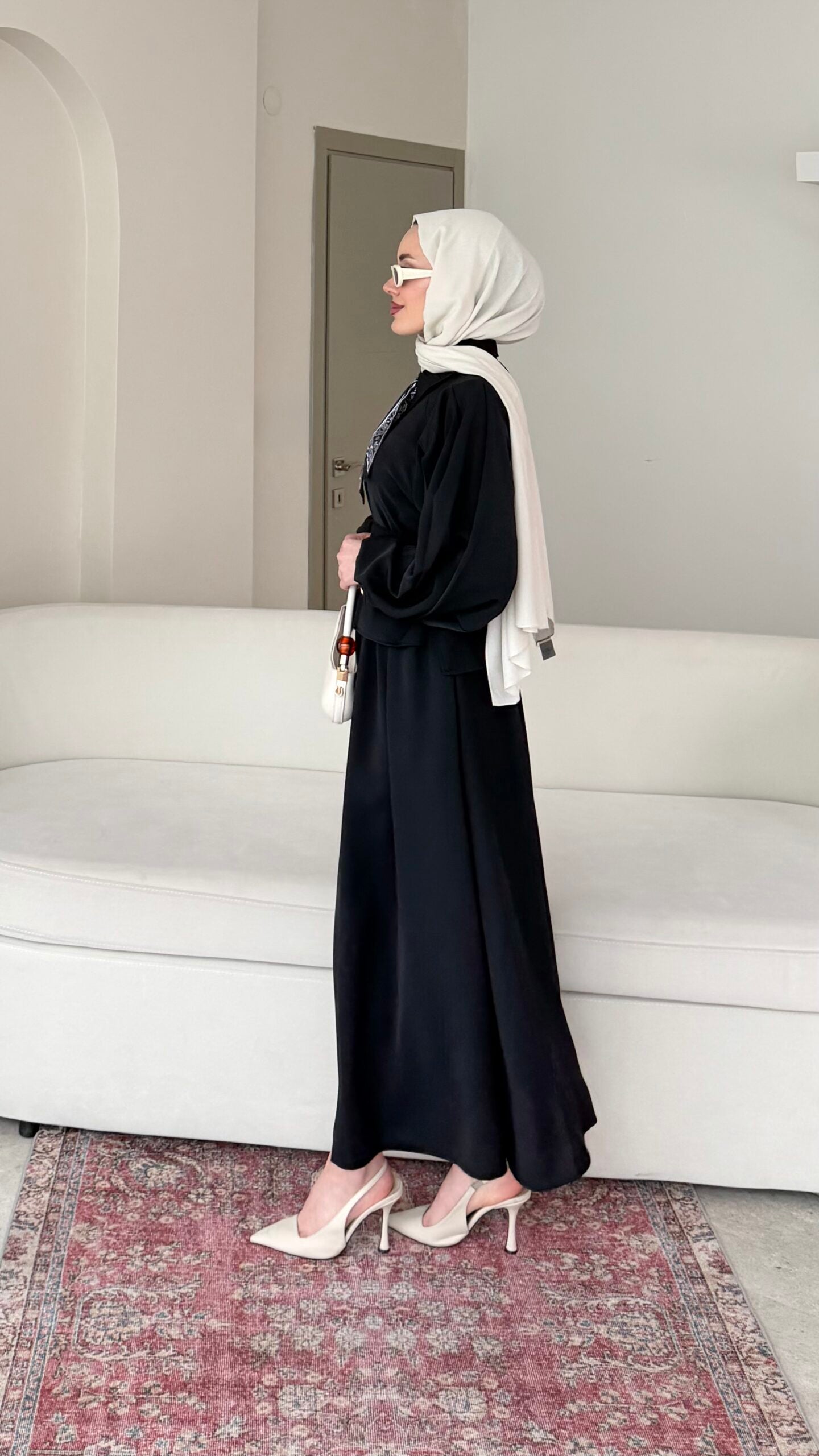 Sibil Fularlı Takım – Siyah