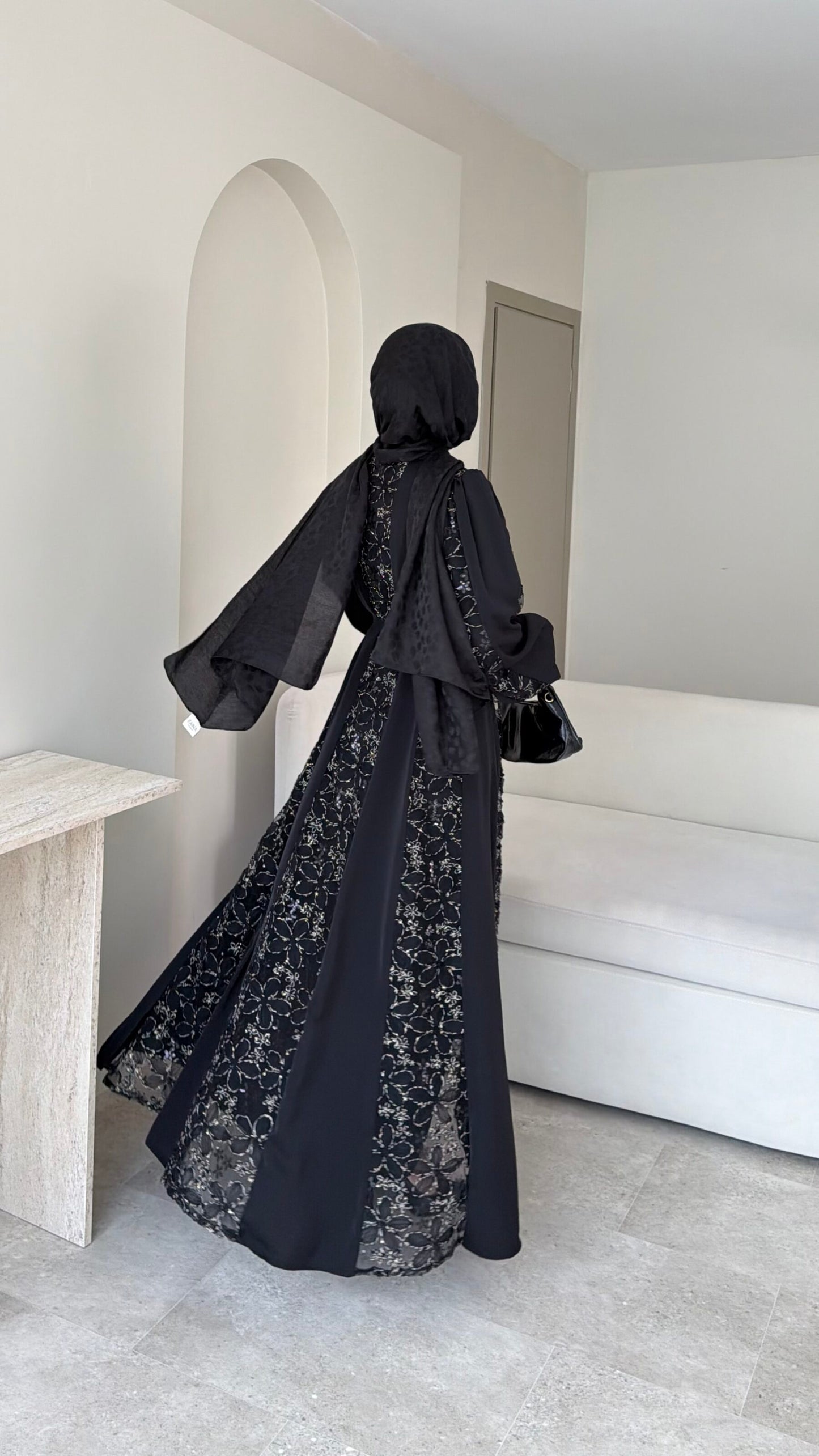 Loom Çiçek Desen Elbise – Siyah
